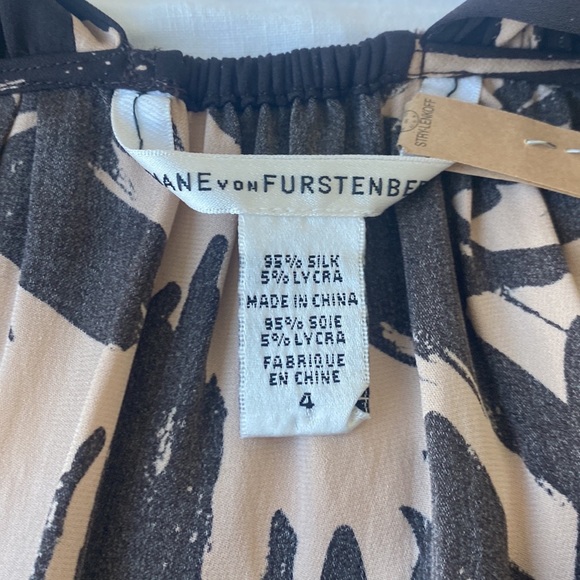 Diane Avon Furstenburg Dress - Picture 2 of 6